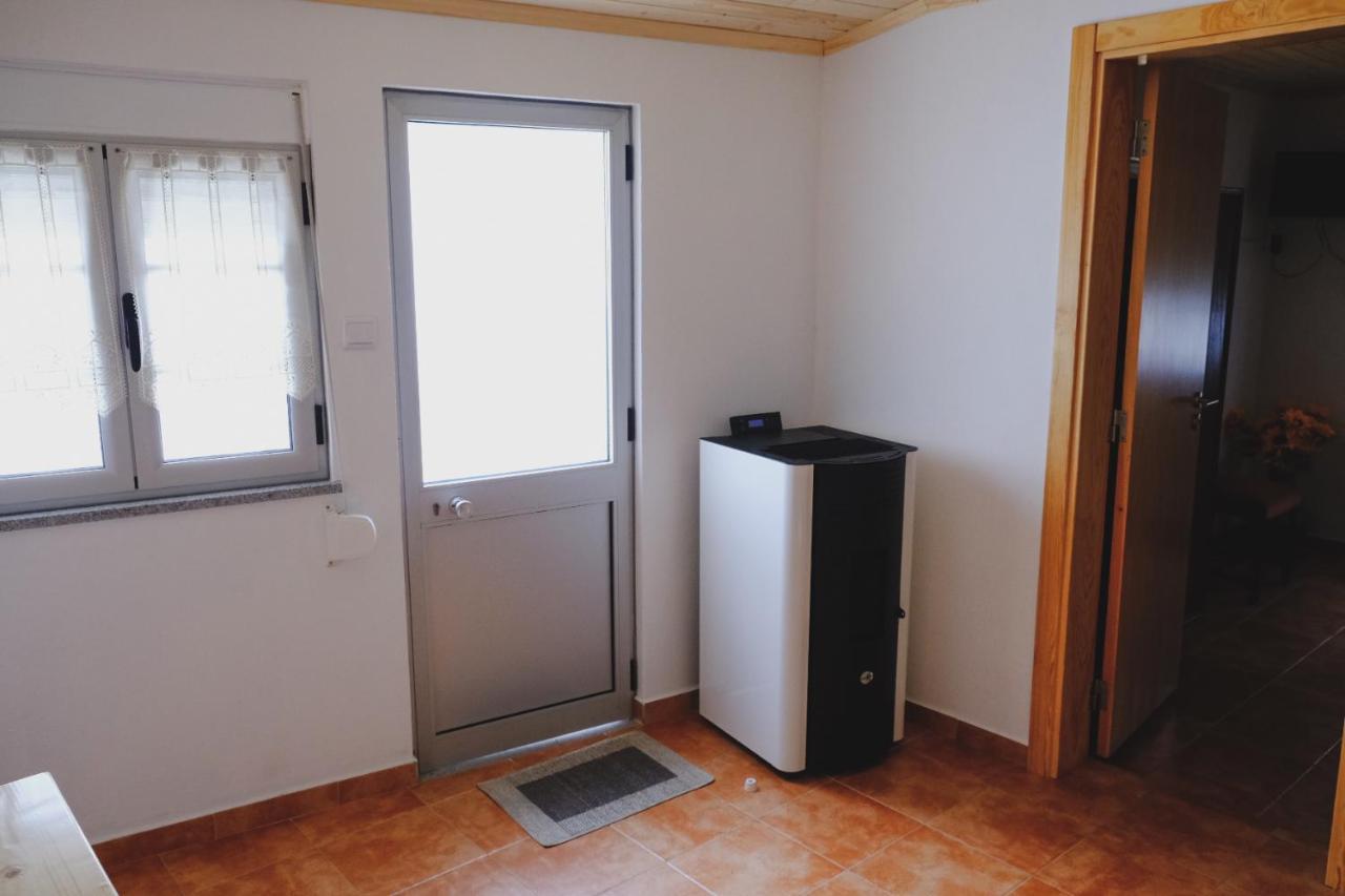 Casinha Da Eira Apartment Gois Luaran gambar